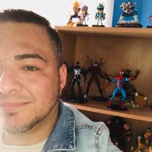 Meet your Posher, Javier